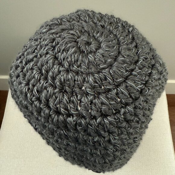Unisex Reflective Crochet Hat Toque Gray - Picture 5 of 8
